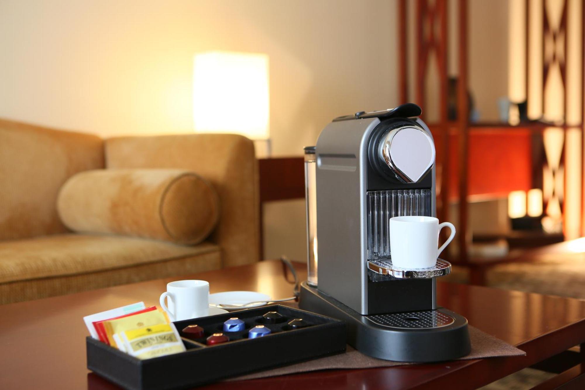 International Resort Hotel Yurakujo Narita Ngoại thất bức ảnh